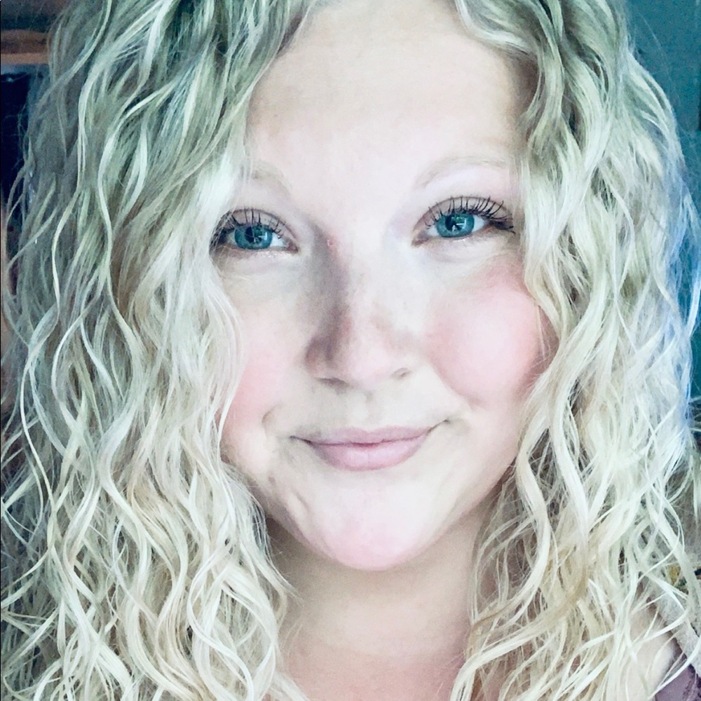 Meet your Posher, Kylie